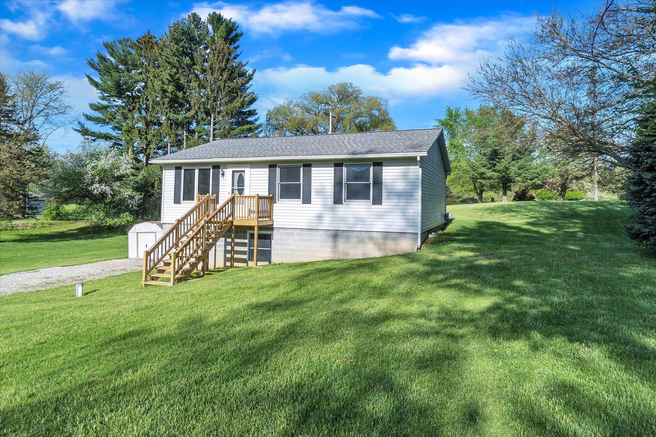 4820 Clark Lake Road Jackson, MI 49201 - Photo 4 of 38 04-4820-Clark-Lake-Rd-WindowStill-Real-E