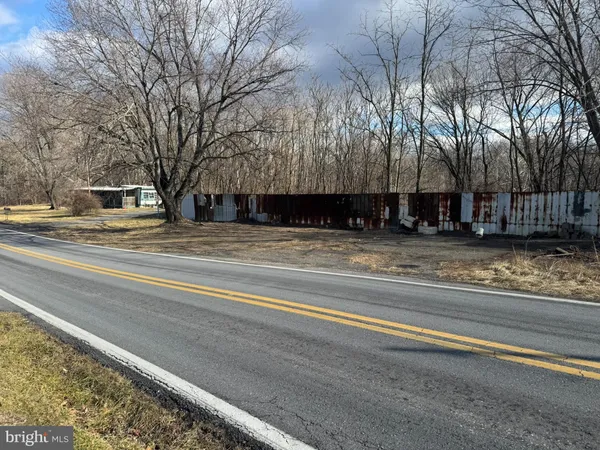 $399,900 | 5 Tuscarora Pike, Hedgesville, WV 25427