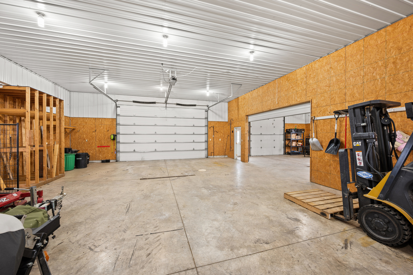 24284 Schafer Road Clare, IL 60111 - Photo 18 of 60