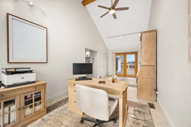 $725,000 | 24284 Schafer Road, Clare, IL 60111