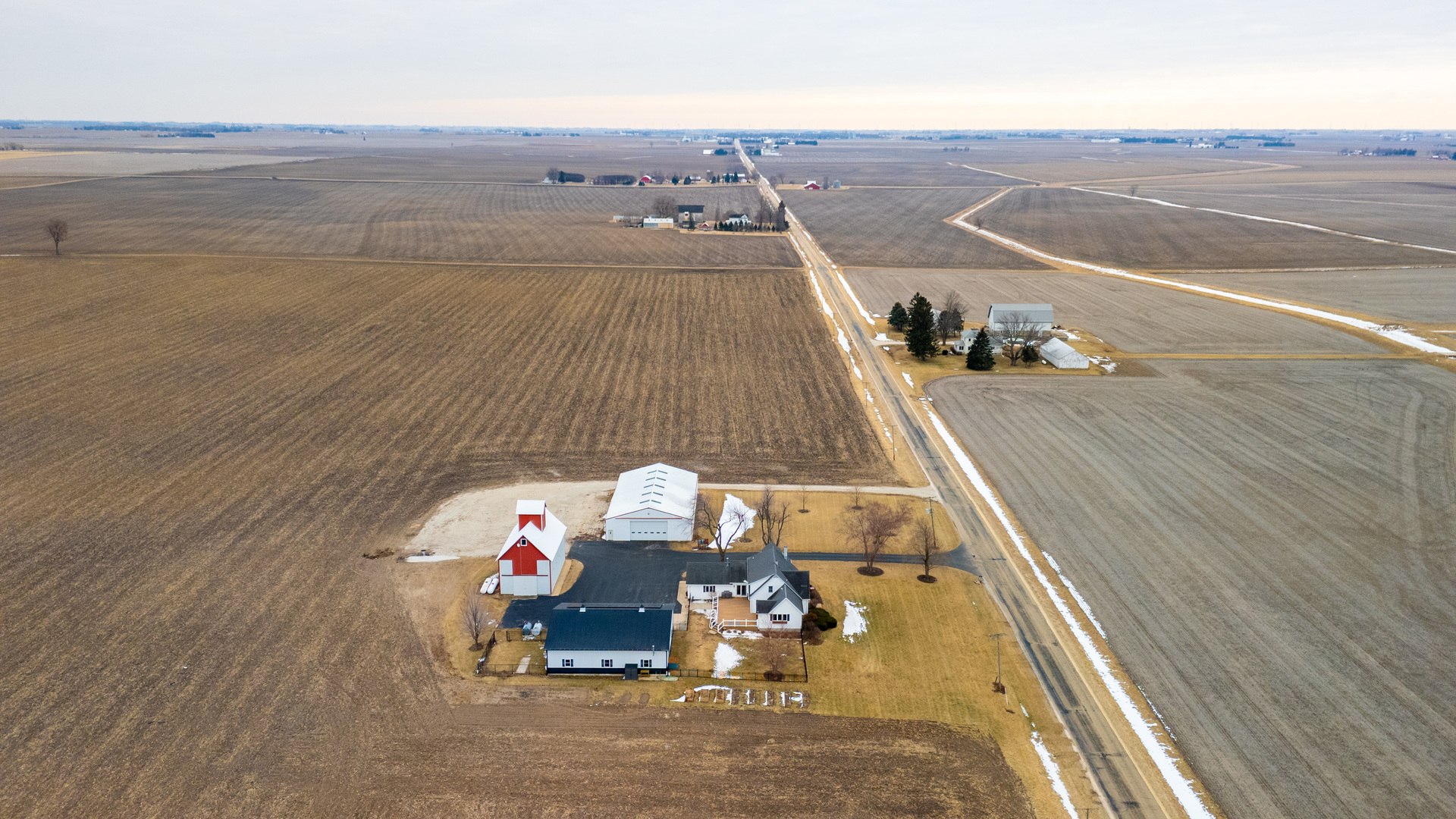 24284 Schafer Road Clare, IL 60111 - Photo 6 of 60