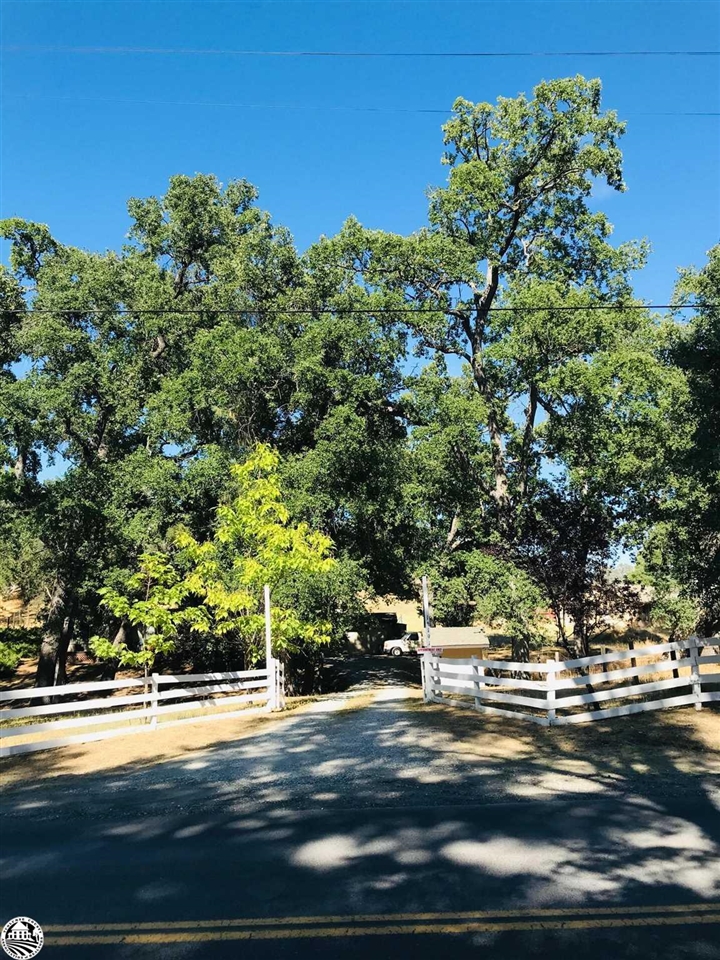 18191 Woodham Carne Road Sonora, CA 95370 - Photo 18 of 47 a view of a city view