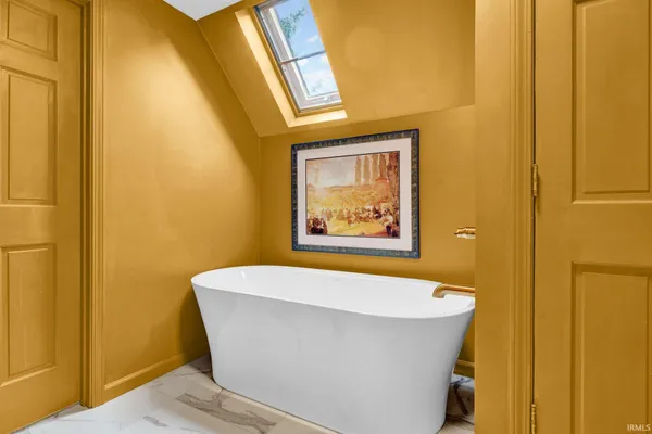 $559,900 | 9982 St Andrews Lane, Bloomington, IN 47401