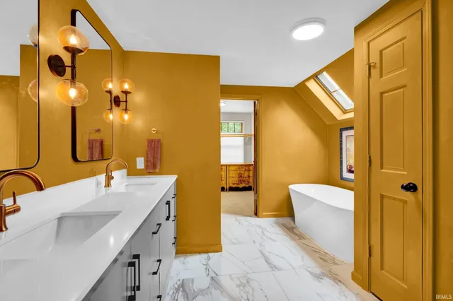 $568,500 | 9982 St Andrews Lane, Bloomington, IN 47401