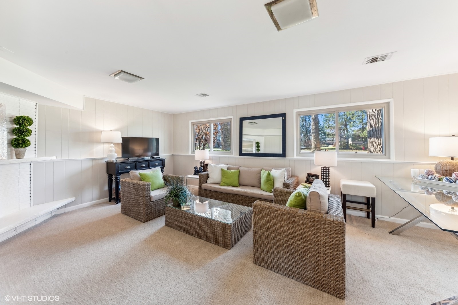 1245 Kenton Road Deerfield, IL 60015 - Photo 8 of 15 Gallery Image 8