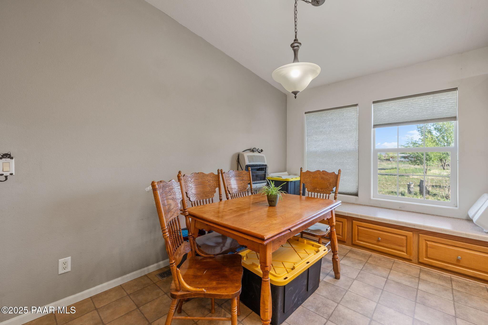 2895 West Annie Road Paulden, AZ 86334 - Photo 16 of 57 054-Breakfast Nook
