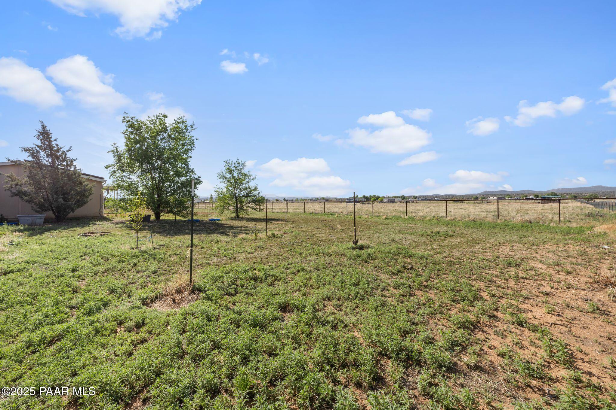 2895 West Annie Road Paulden, AZ 86334 - Photo 40 of 57 Fruit Trees