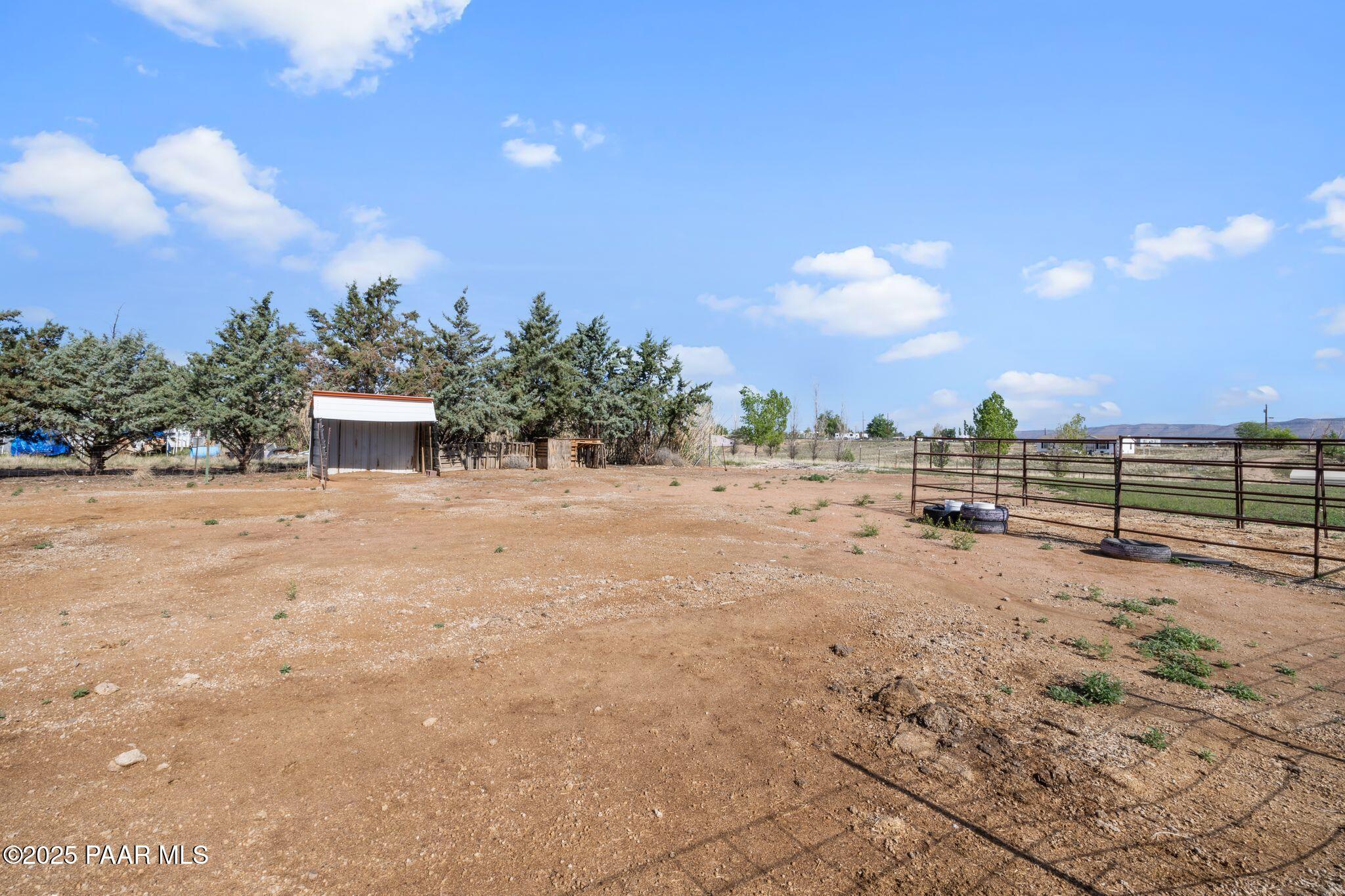 2895 West Annie Road Paulden, AZ 86334 - Photo 41 of 57 206-Backyard