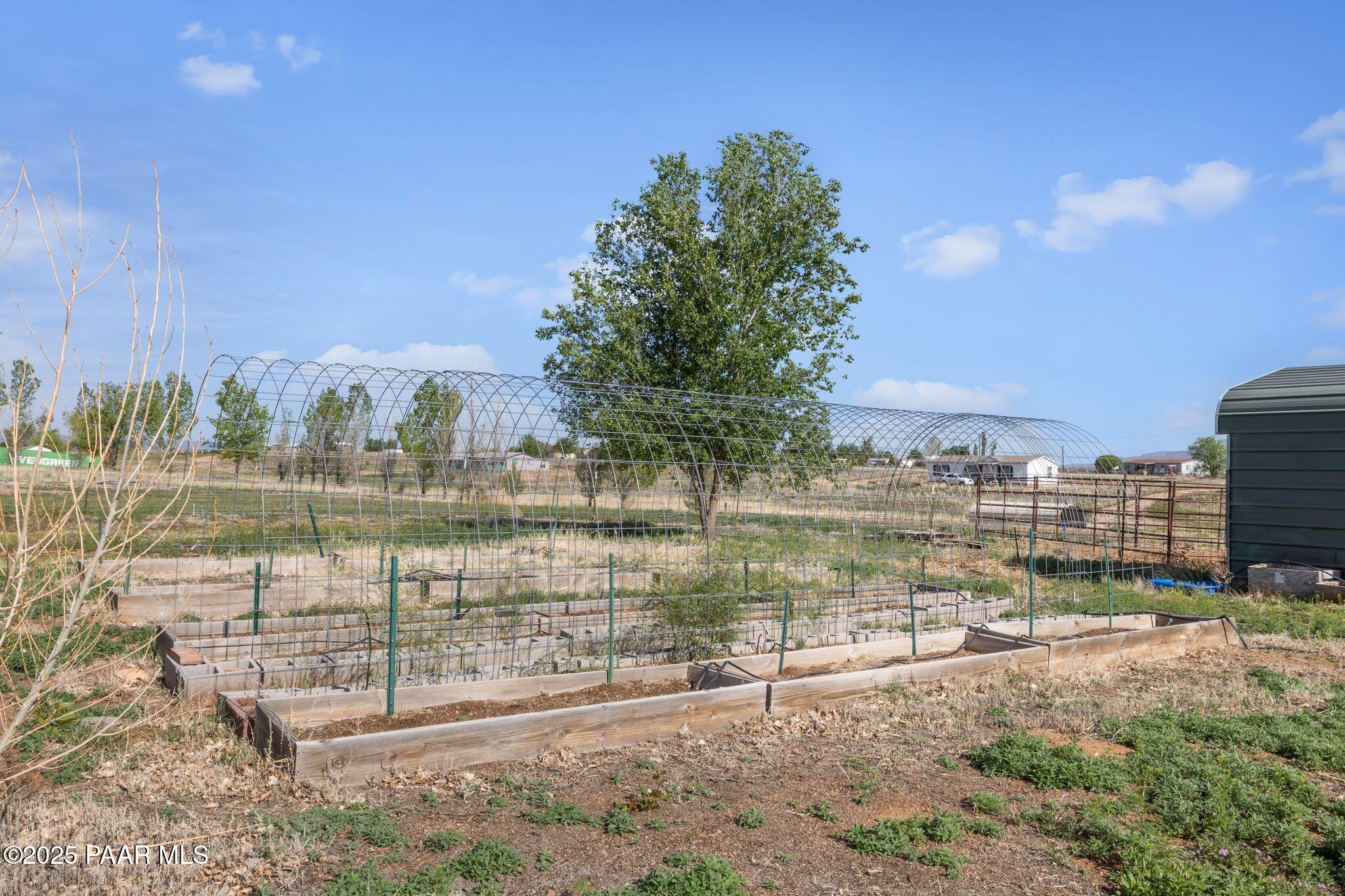 2895 West Annie Road Paulden, AZ 86334 - Photo 49 of 57 Garden