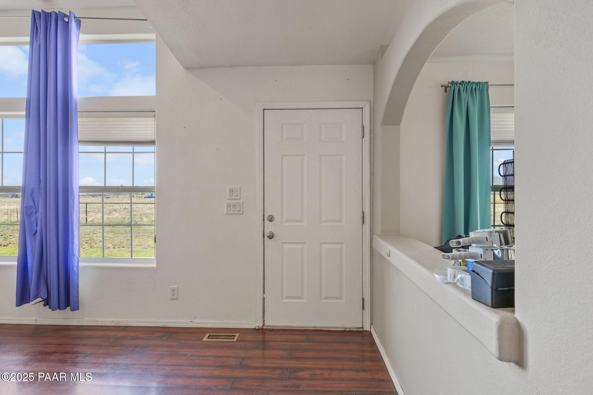 2895 West Annie Road Paulden, AZ 86334 - Photo 6 of 57 029-Front Entry