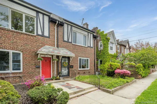 $939,900 | 82-79 166th Street | Hillcrest