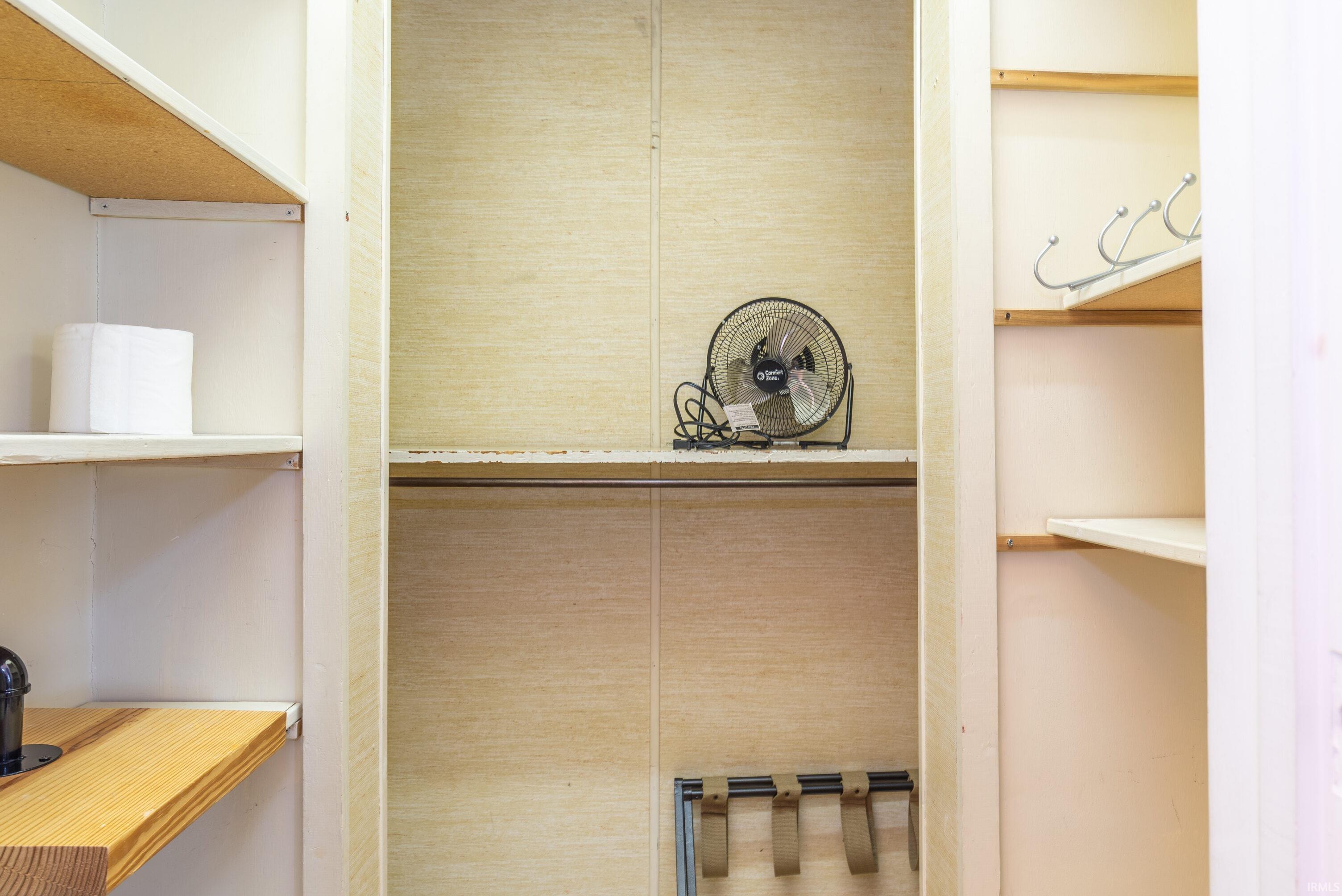 1009 South Washington Street Bloomington, IN 47401 - Photo 10 of 30