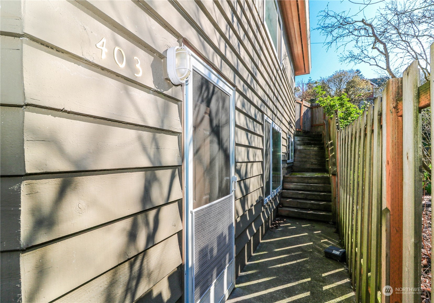 405 Northwest Market Street Seattle, WA 98107 - Photo 2 of 33 a view of entryway