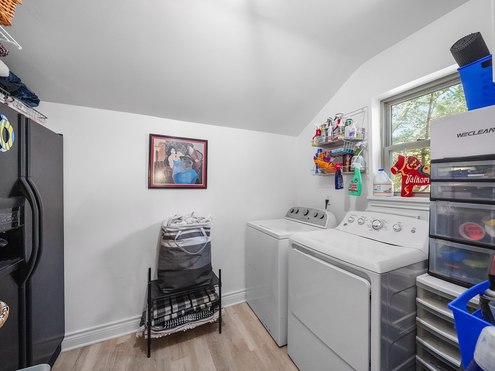 14014 Locke Lane Houston, TX 77077 - Photo 15 of 35 a utility room with dryer and washer