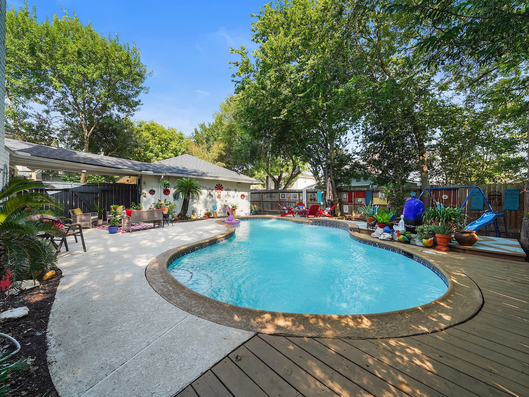 14014 Locke Lane Houston, TX 77077 - Photo 32 of 35 an outdoor space with seating