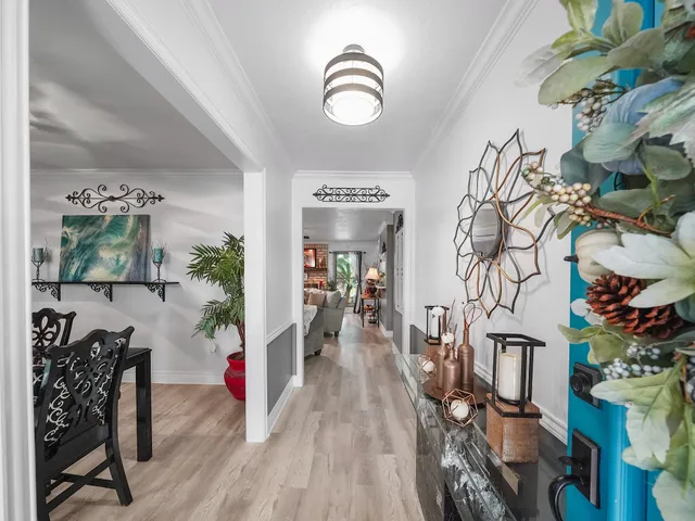 $369,900 | 14014 Locke Lane, Houston, TX 77077