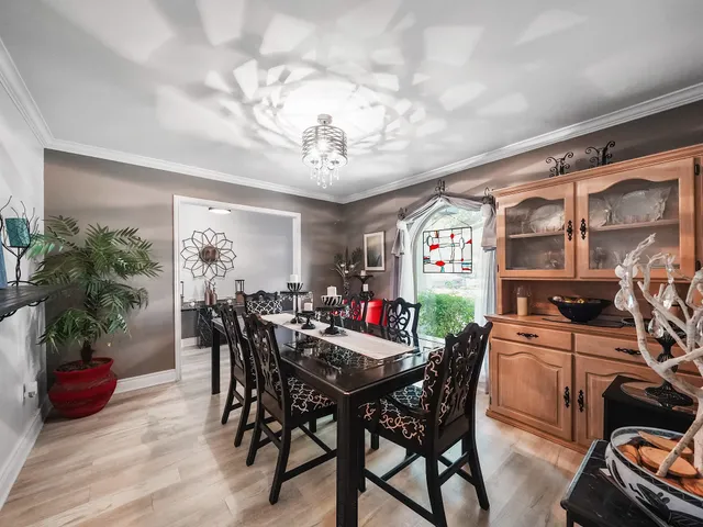 $369,900 | 14014 Locke Lane, Houston, TX 77077