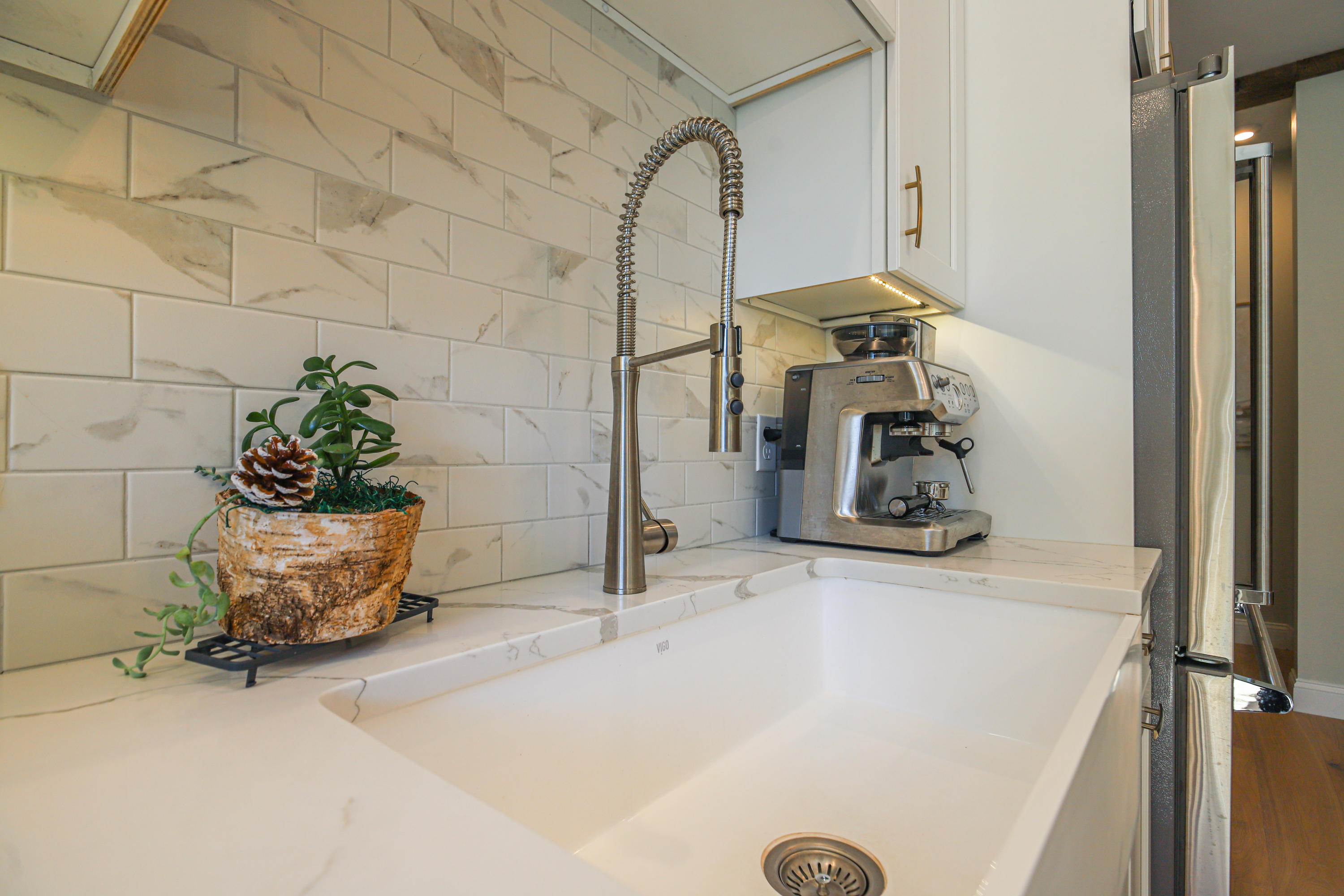 44 Quebec Street, Unit 3 Portland, ME 04101 - Photo 13 of 41 44 Quebec St Portland #3 - 16