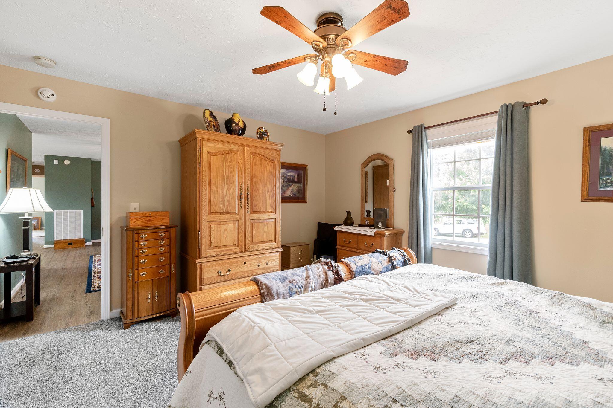 2170 East Fork Road Greeneville, TN 37743 - Photo 10 of 28 Primary Bedroom
