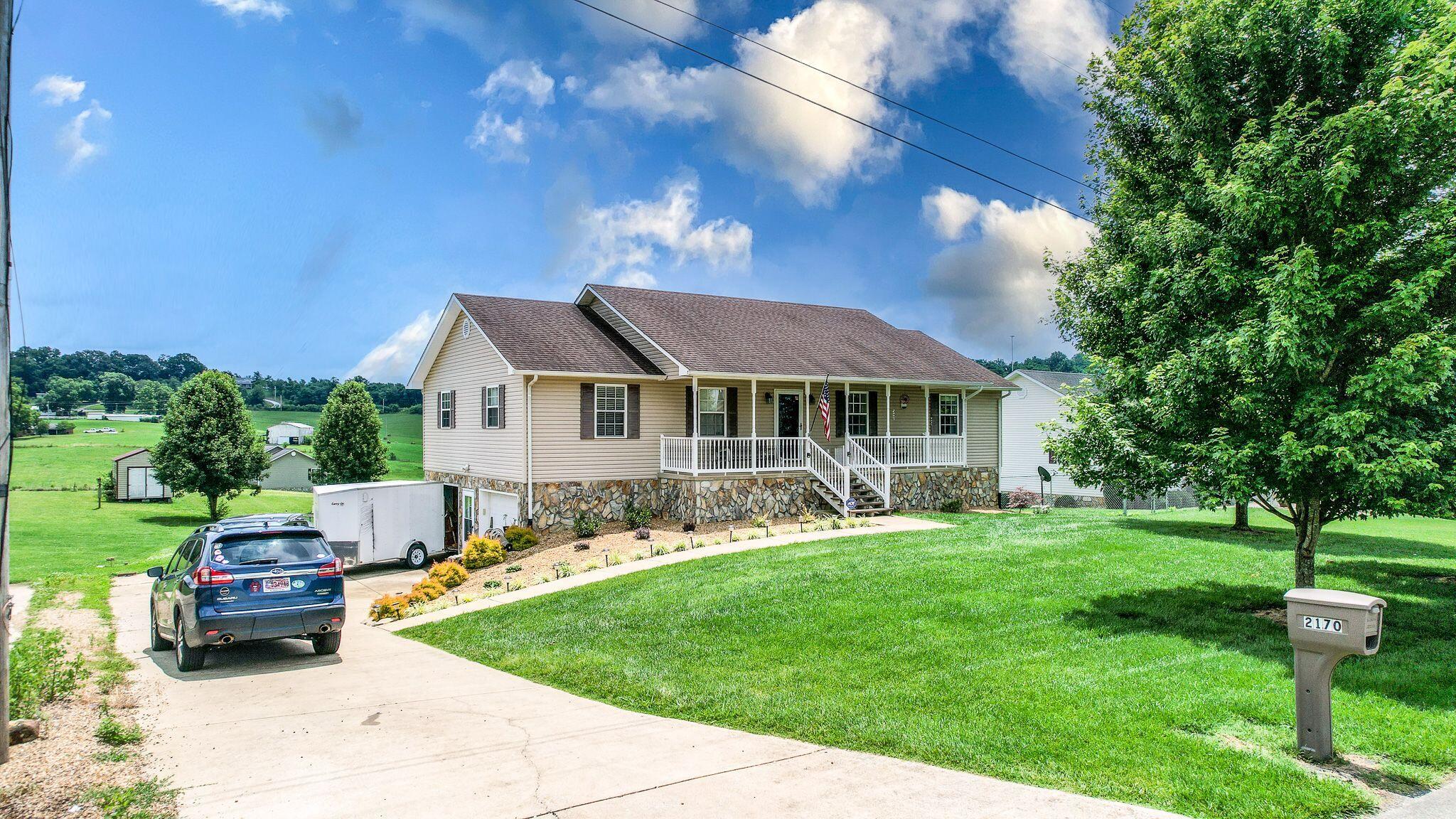 2170 East Fork Road Greeneville, TN 37743 - Photo 25 of 28 Driveway
