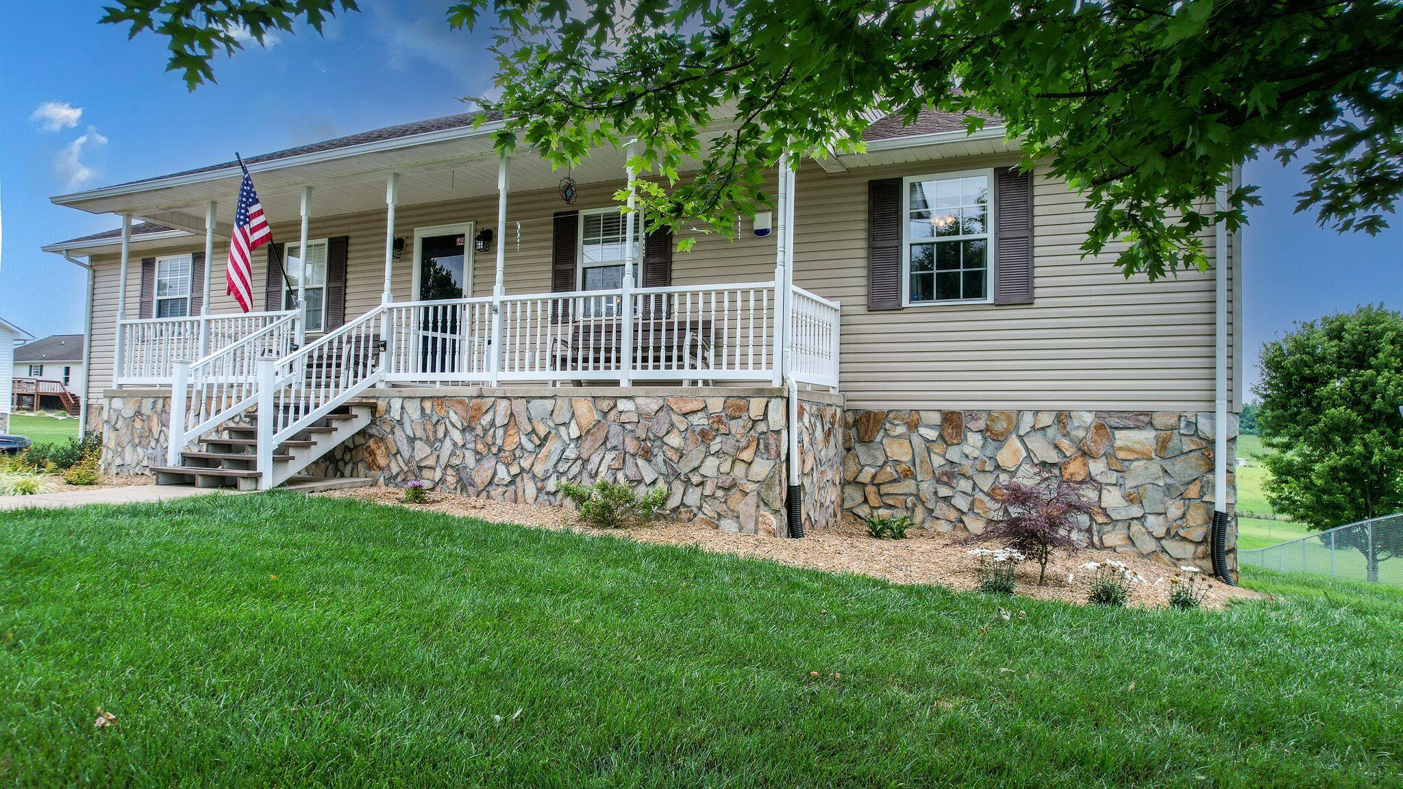 2170 East Fork Road Greeneville, TN 37743 - Photo 26 of 28 Beautiful Home