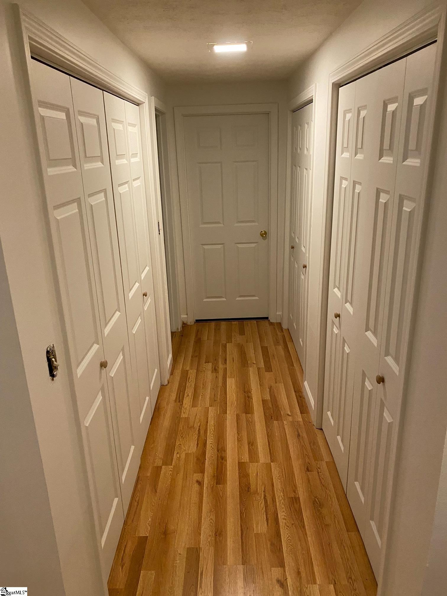 409 Bridgewater Drive Greenville, SC 29615 - Photo 12 of 33