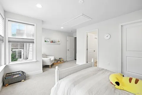 $1,275,000 | 30 Dennis Lane, Pleasantville, NY 10570