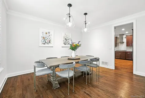 $1,275,000 | 30 Dennis Lane, Pleasantville, NY 10570