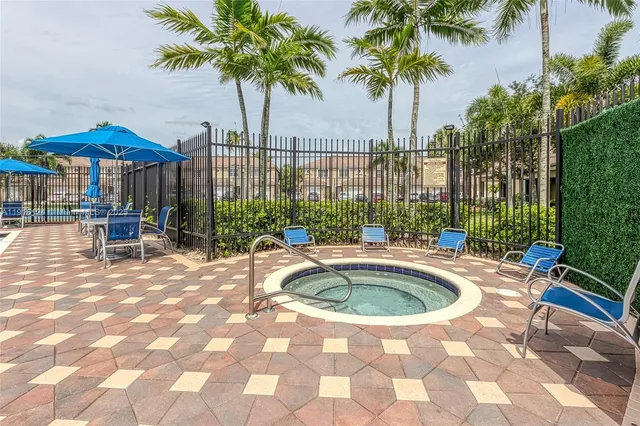 a view of a tennis court