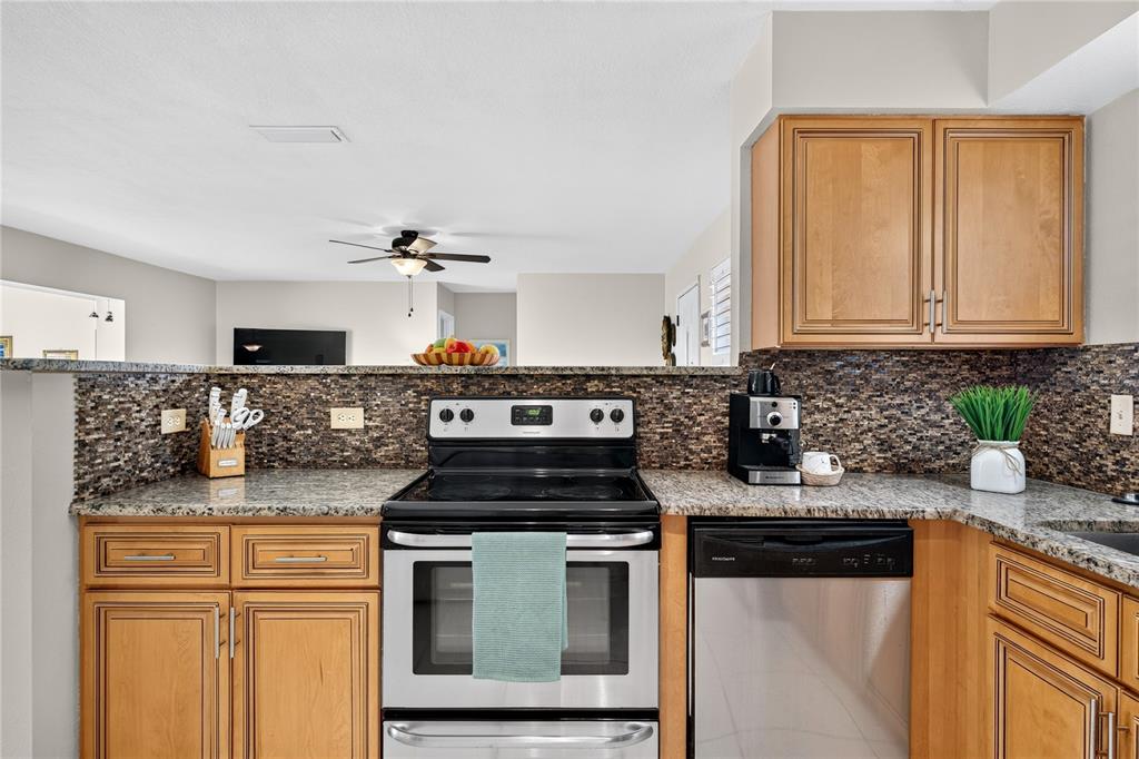 3138 Homasassa Road Sarasota, FL 34239 - Photo 16 of 43 Gallery Image 16