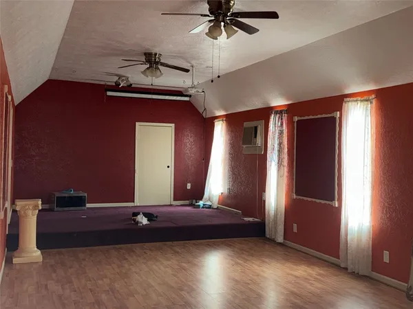 $375,000 | 412 Waco Street, Conroe, TX 77301