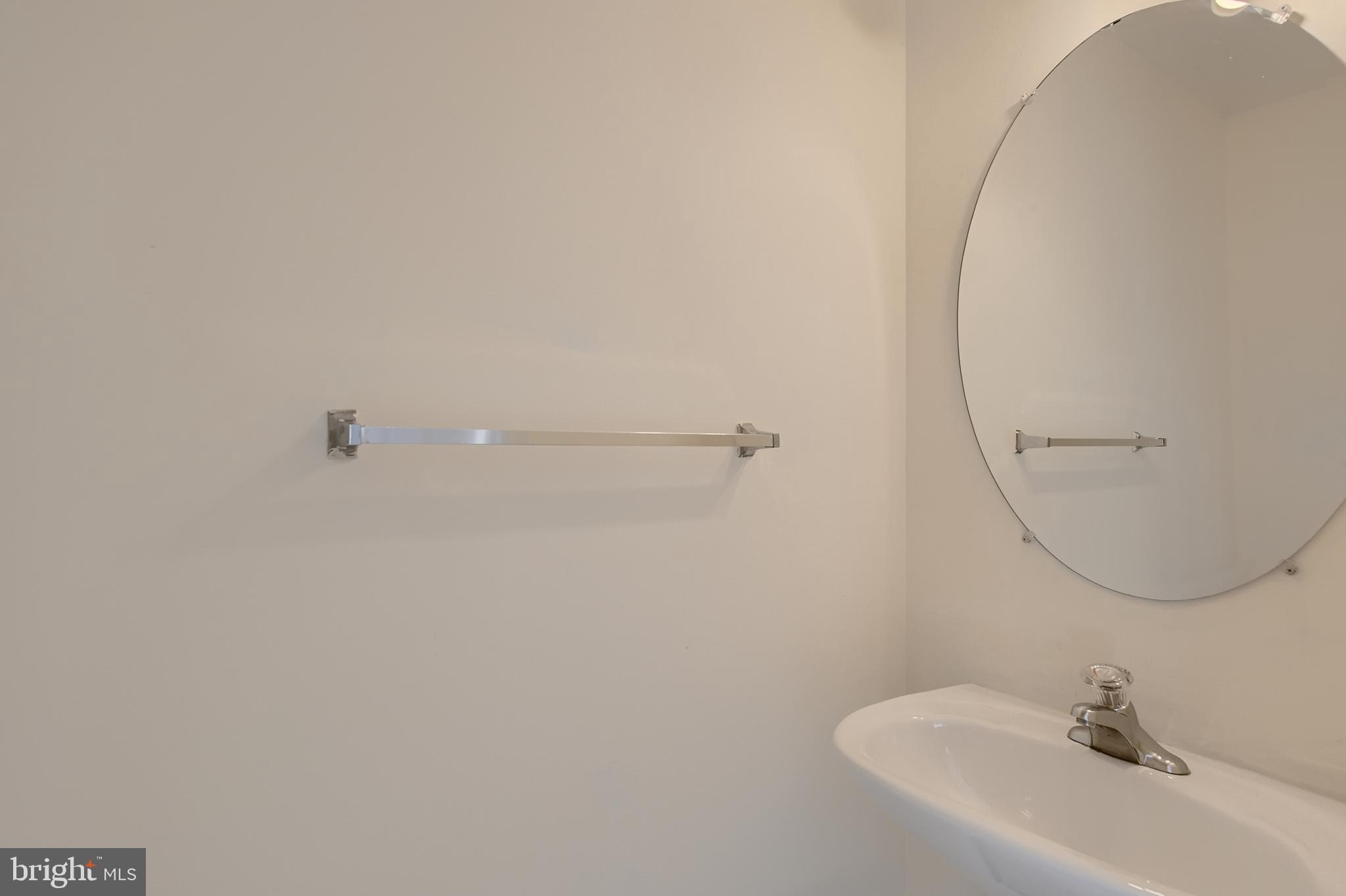 809 Tipton Road Baltimore, MD 21220 - Photo 4 of 27