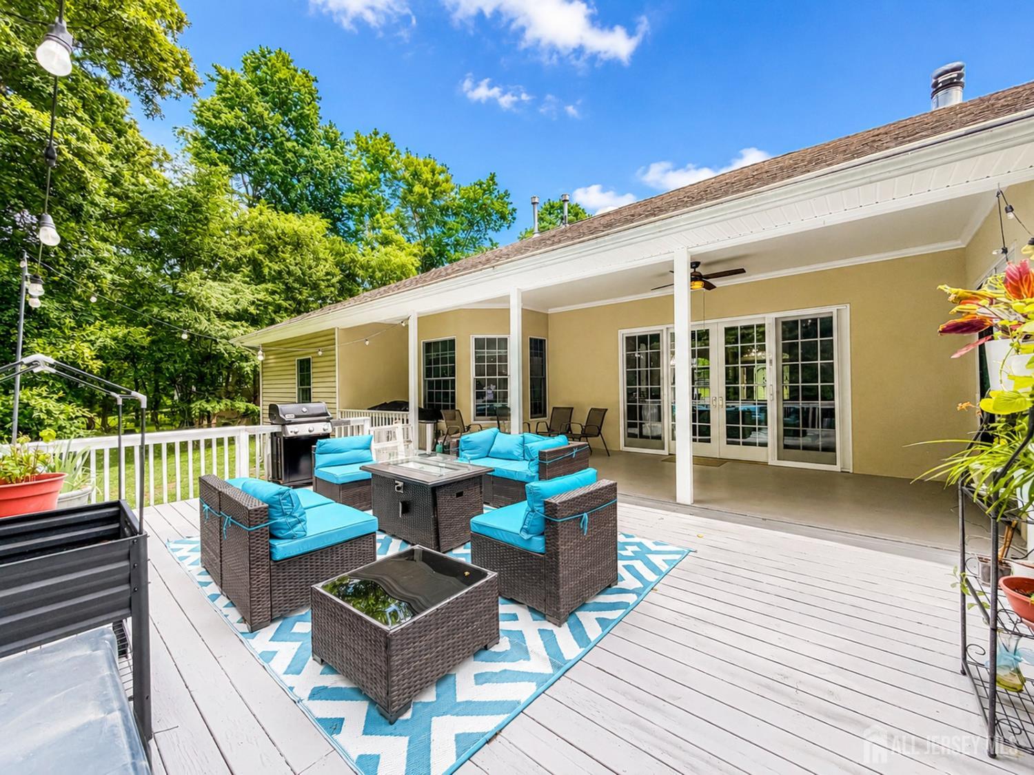 93 Sand Hills Road Kendall Park, NJ 08824 - Photo 13 of 31