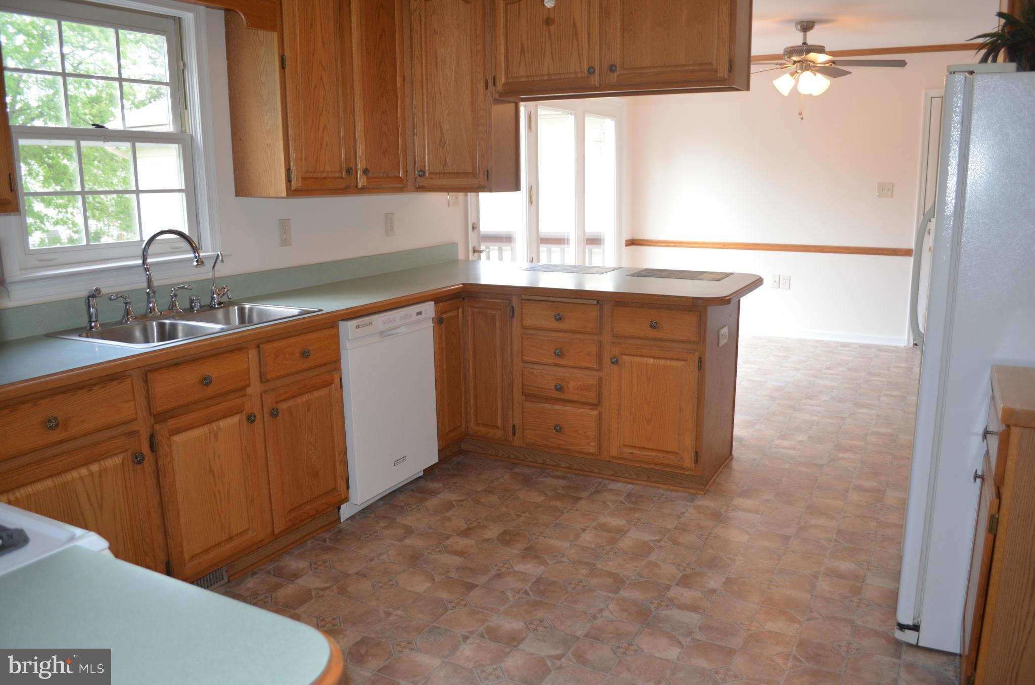 7144 Poole Jones Road Frederick, MD 21702 - Photo 8 of 29 Ample cabinet and countertop space