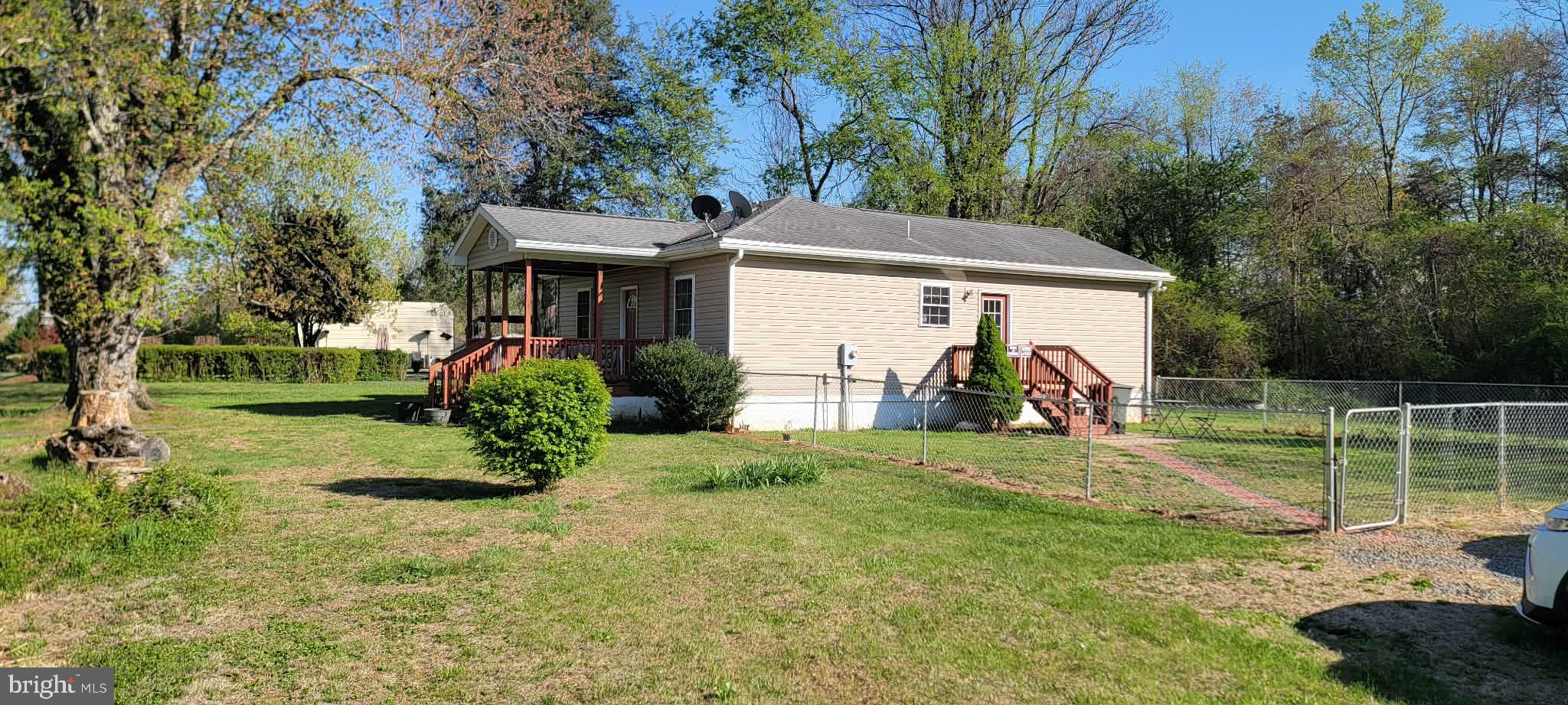 11490 Browntown Road Gordonsville, VA 22942 - Photo 2 of 36