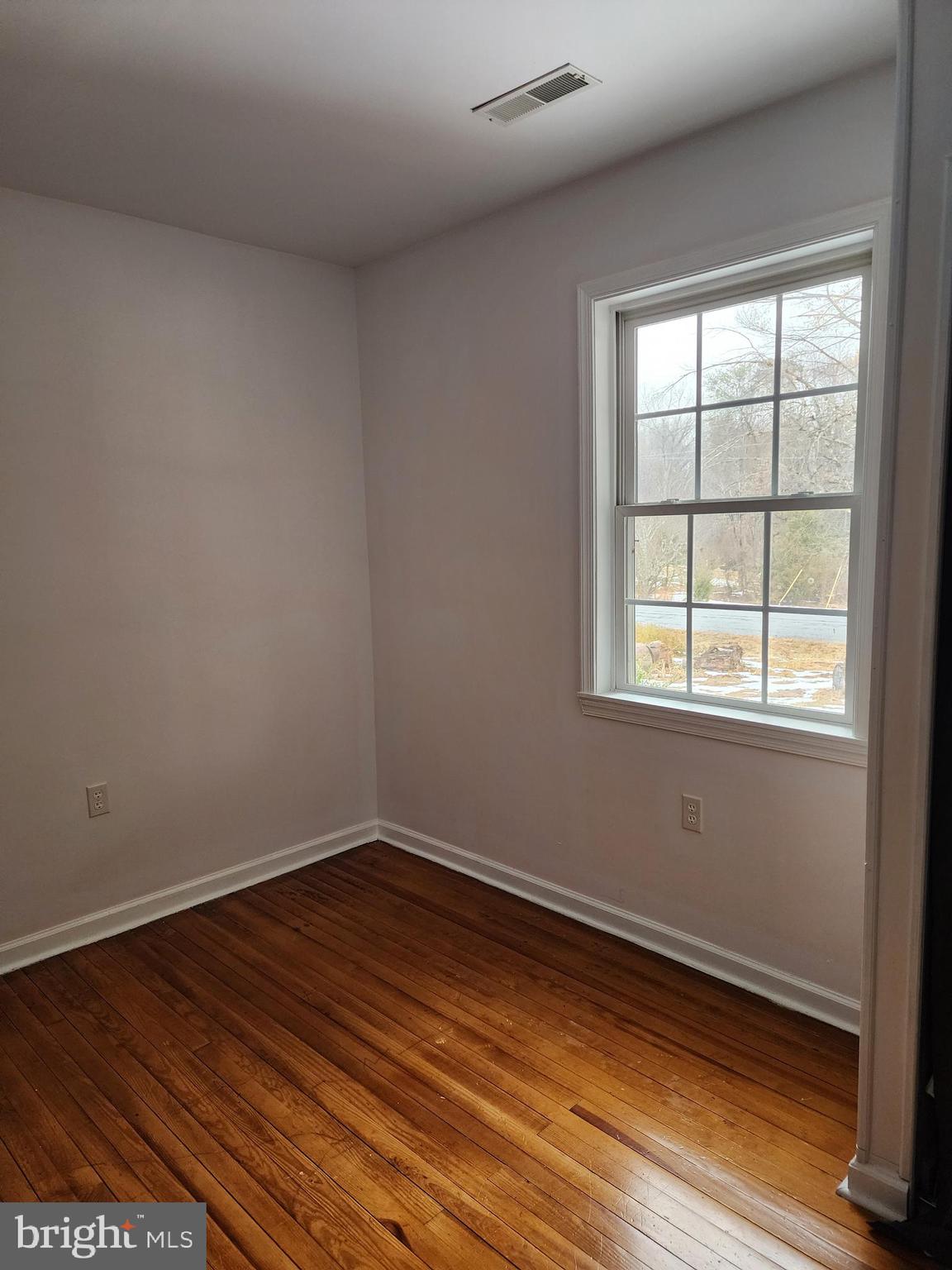 11490 Browntown Road Gordonsville, VA 22942 - Photo 23 of 36 2nd beedroom