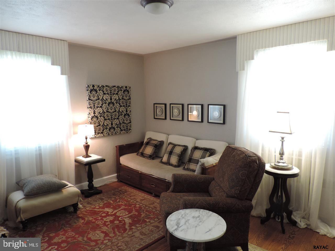 818 Rathton Road York, PA 17403 - Photo 13 of 27 Gallery Image 13