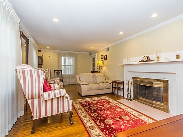 38 Ridgeway Drive Quincy, MA 02169 - Photo 10 of 28 Gallery Image 10