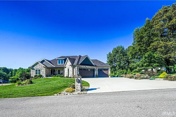 $839,000 | 4119 South Oak Ridge Estates, Haubstadt, IN 47639