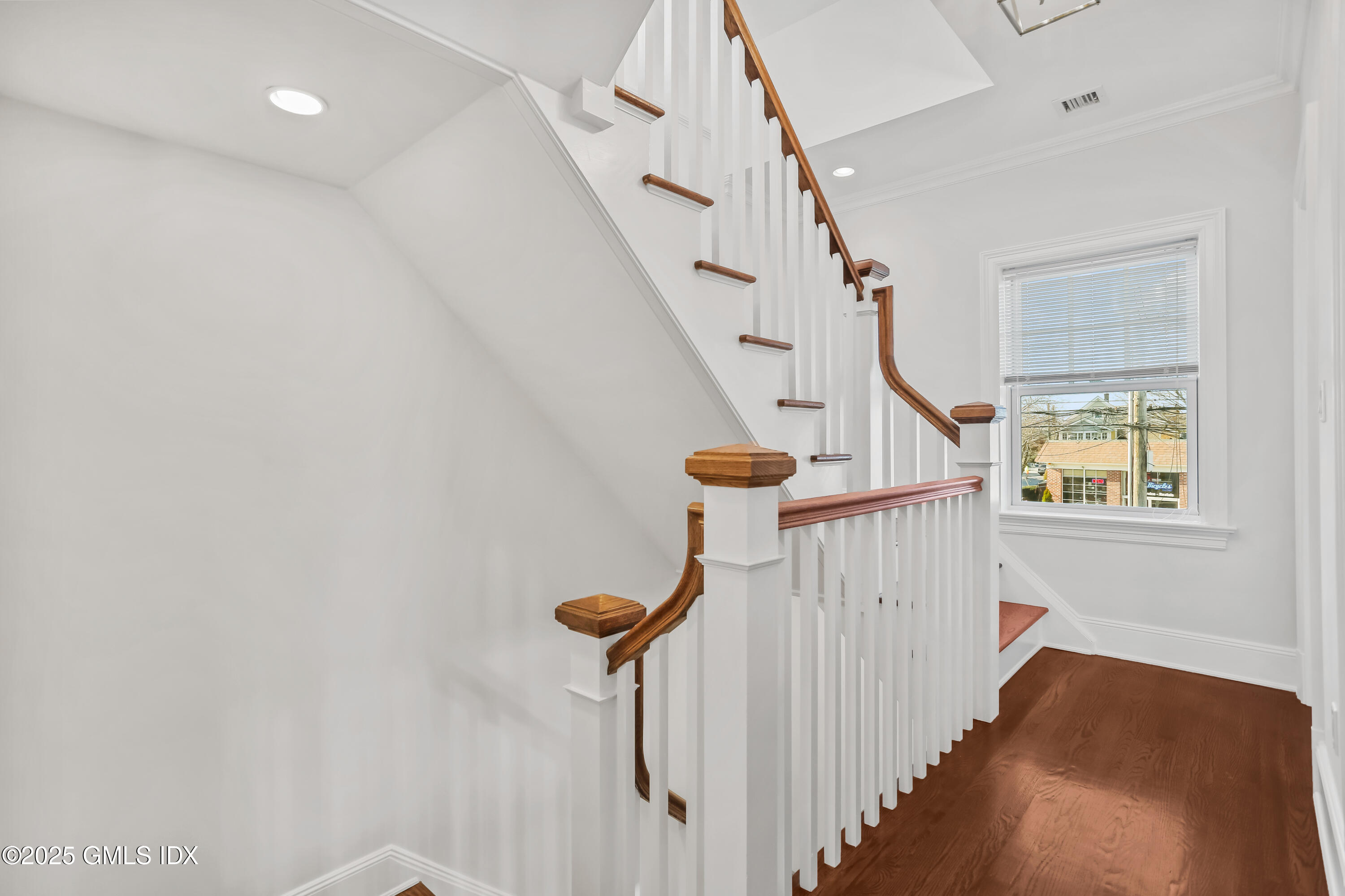 151 Hamilton Avenue Greenwich, CT 06830 - Photo 12 of 23 Stairwell to Upper Floors