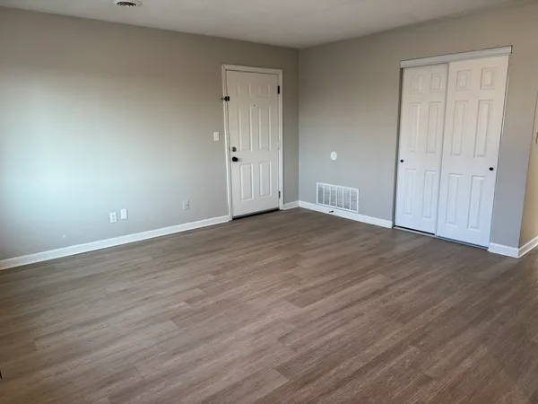 $900 | 3240 Heatherton Drive, Unit 6, Davenport, IA 52804