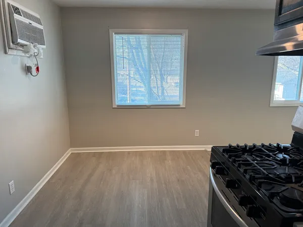 $900 | 3240 Heatherton Drive, Unit 6, Davenport, IA 52804