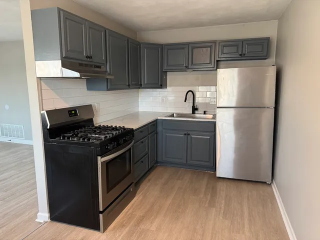 $900 | 3240 Heatherton Drive, Unit 6, Davenport, IA 52804