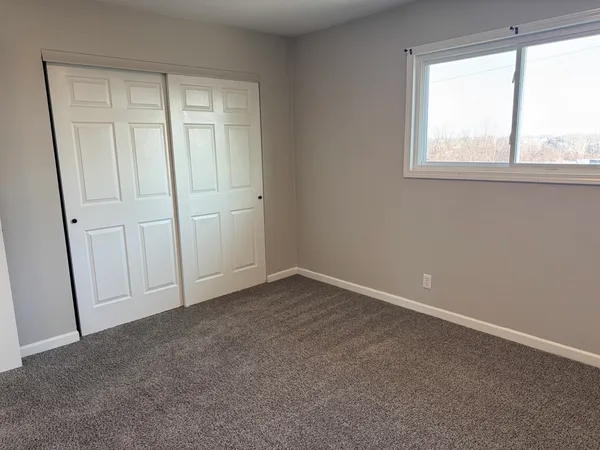 $900 | 3240 Heatherton Drive, Unit 6, Davenport, IA 52804