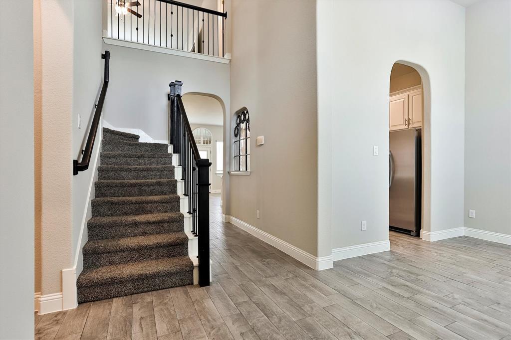 253 Gill Point Lane Aledo, TX 76008 - Photo 5 of 40
