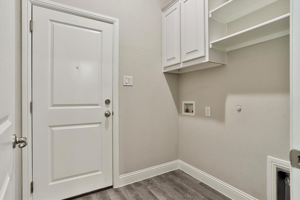 253 Gill Point Lane Aledo, TX 76008 - Photo 7 of 40