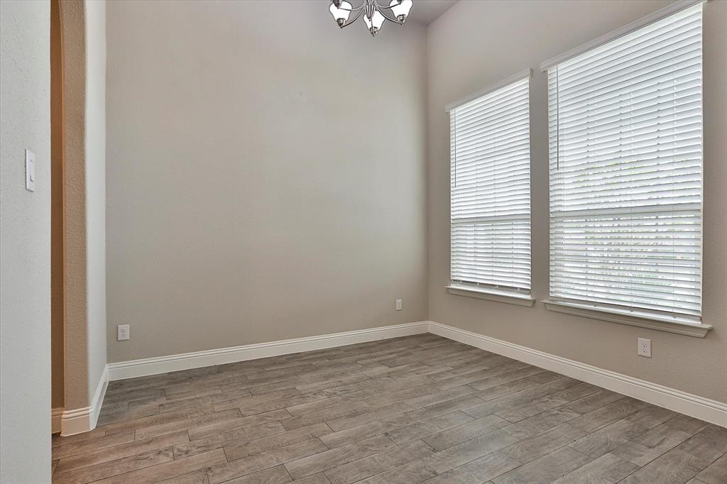 253 Gill Point Lane Aledo, TX 76008 - Photo 9 of 40