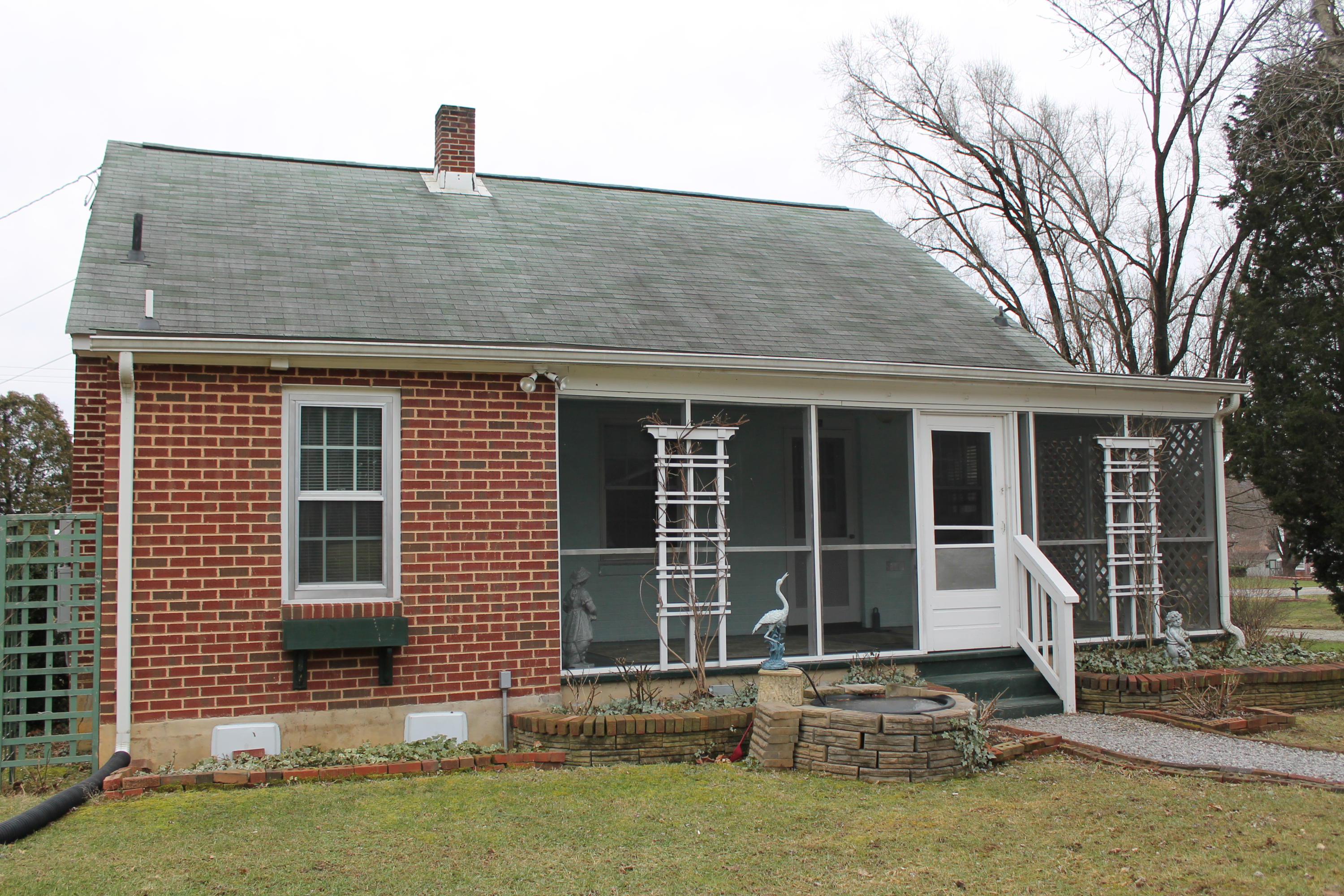 5431 Cove Road Roanoke, VA 24019 - Photo 33 of 45 Rear view