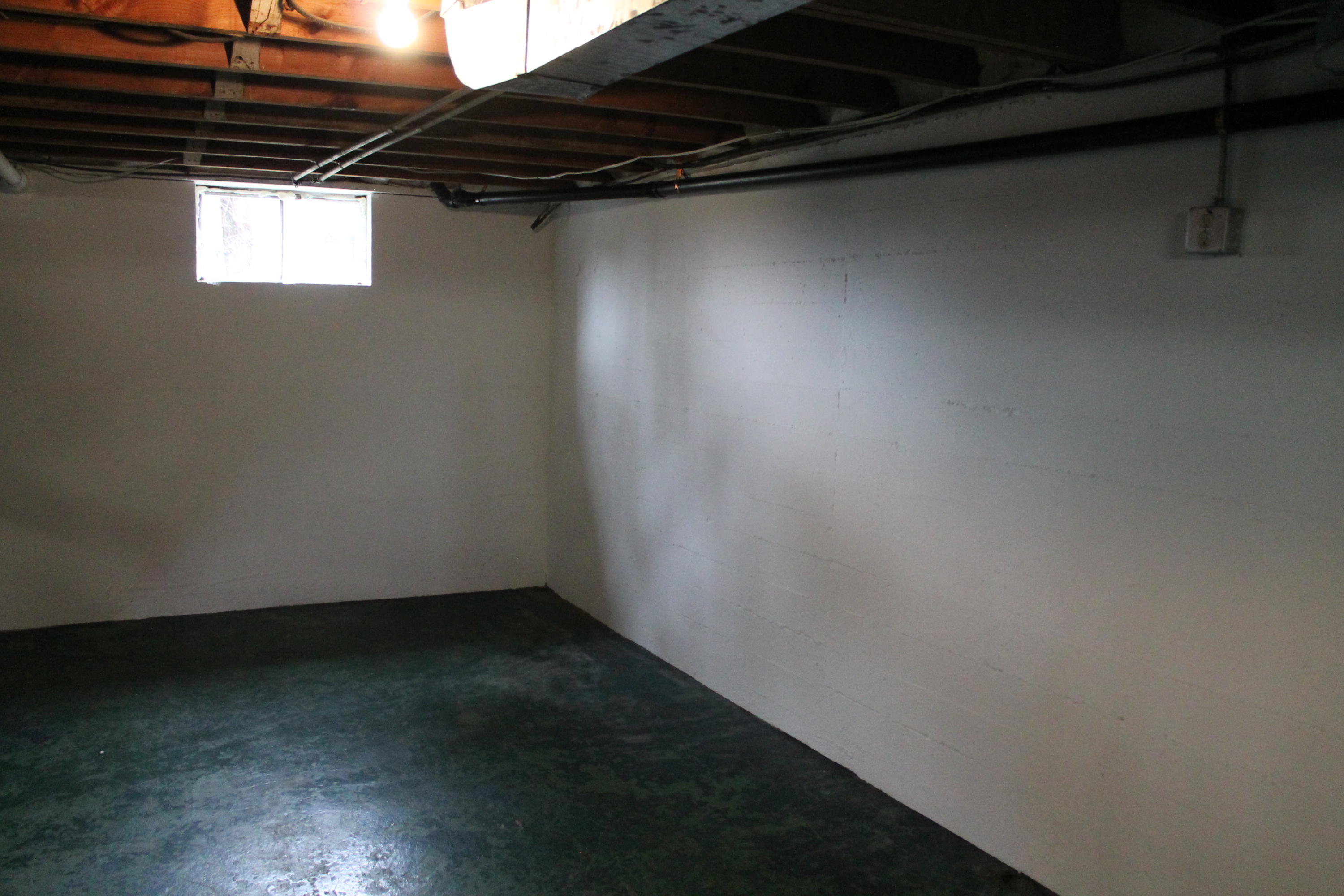 5431 Cove Road Roanoke, VA 24019 - Photo 41 of 45 Storage