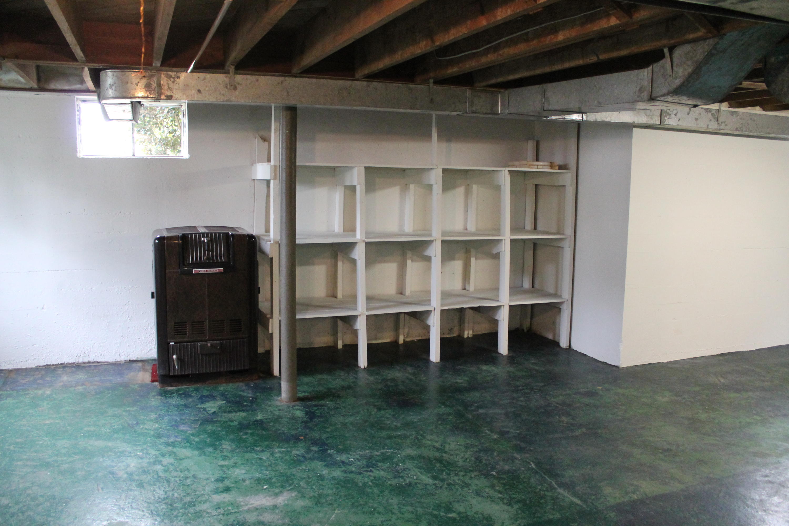 5431 Cove Road Roanoke, VA 24019 - Photo 43 of 45 Storage